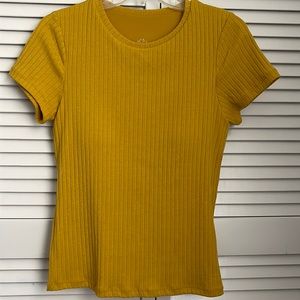 Klassy Network Ribbed Full Length T Shirt Brami, Size Large